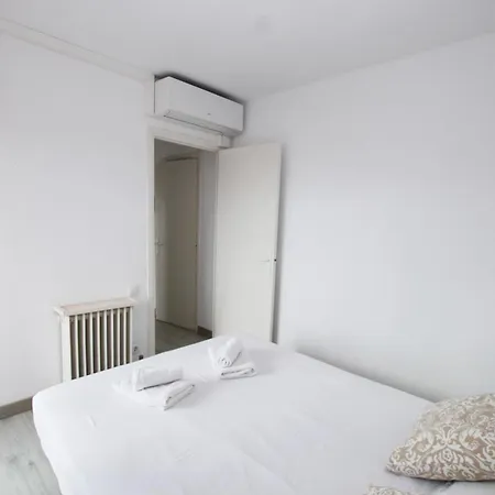 Appartement Narciso Views *
